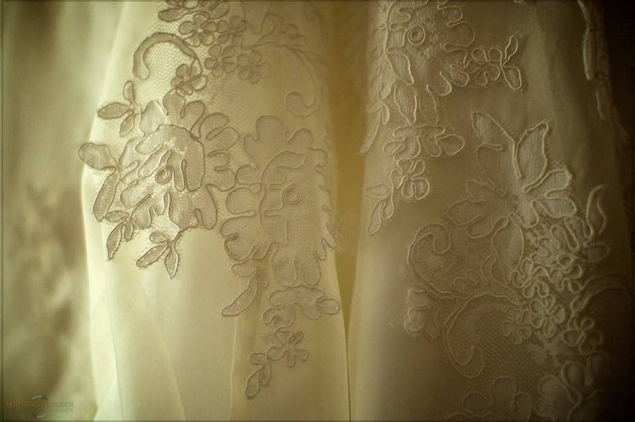 Detail of the lace of the bride's dress.