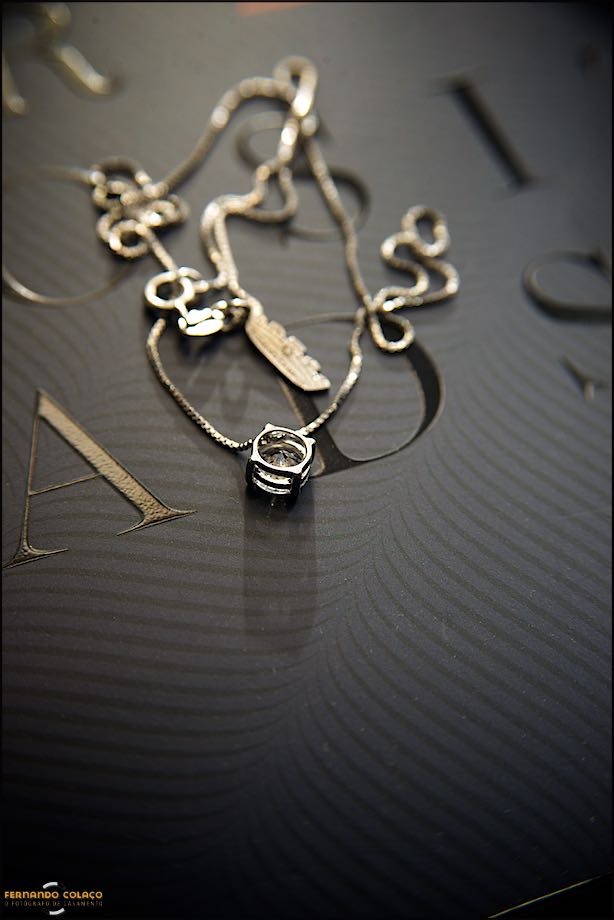 The colar of the bride for the wedding day.